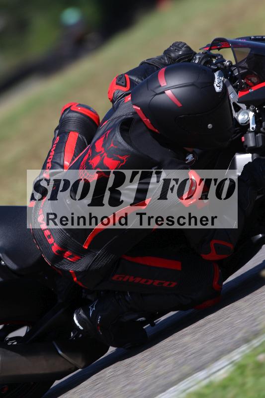 /Archiv-2022/35 05.07.2022 Speer Racing ADR/Gruppe rot/backside